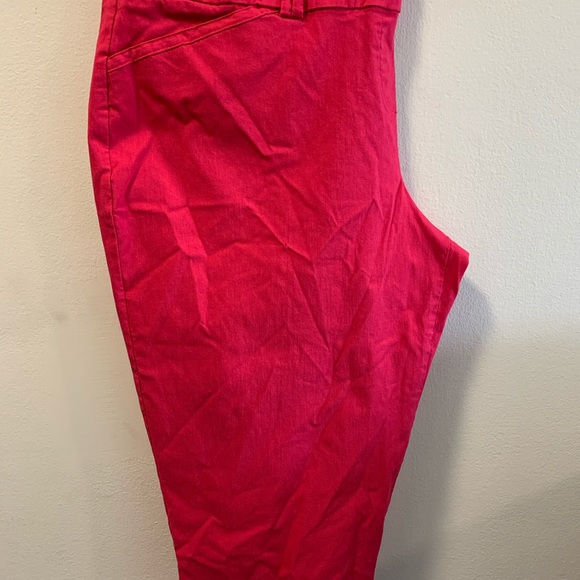 Pennington Savvy Fit Women’s Cuffed Capris Pant - Picture 9 of 11